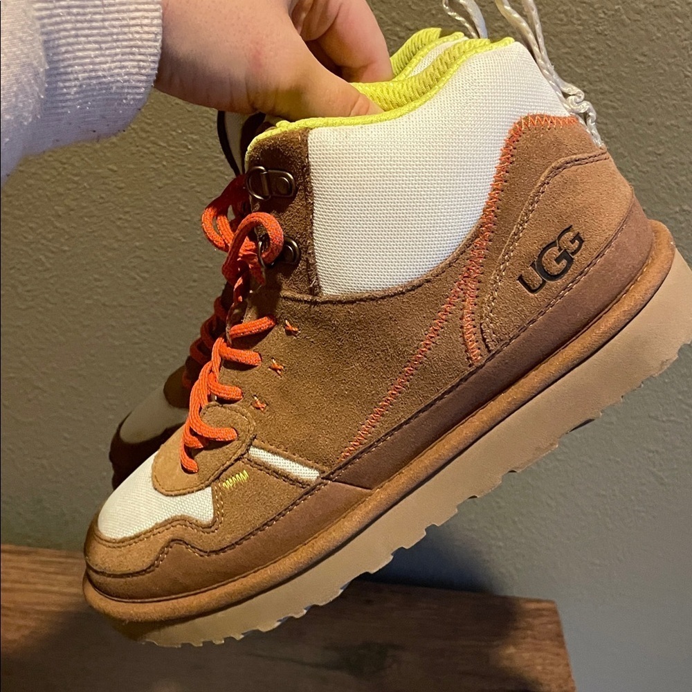 UGG cushioned Sneakers - Picture 5 of 6